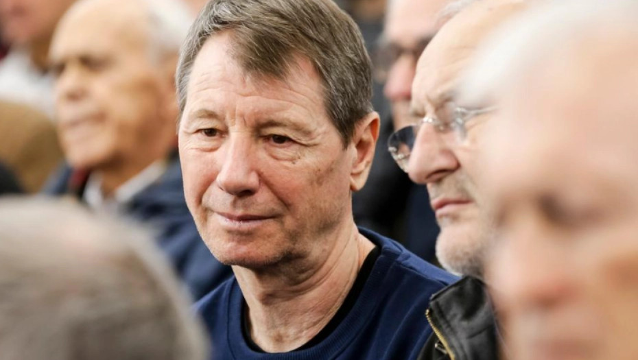 LEGENDARNI KOŠARKAŠ I TRENER VAN SEBE "Zar je kult reprezentacije toliko otišao u k**ac?"
