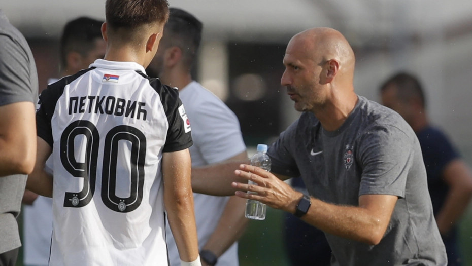 PARTIZAN KREĆE SEZONU Stolica otkrio ko neće igrati, pa se osvrnuo na izjave da je Zvezda već šampion