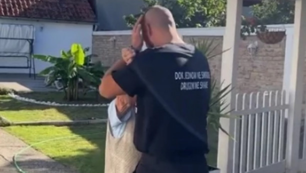 BAKA DEJANA DRAGOJEVIĆA OTVORILA DUŠU: Ako je Aleksandra kao Dalila, nemoj da mi je dovodiš u kuću