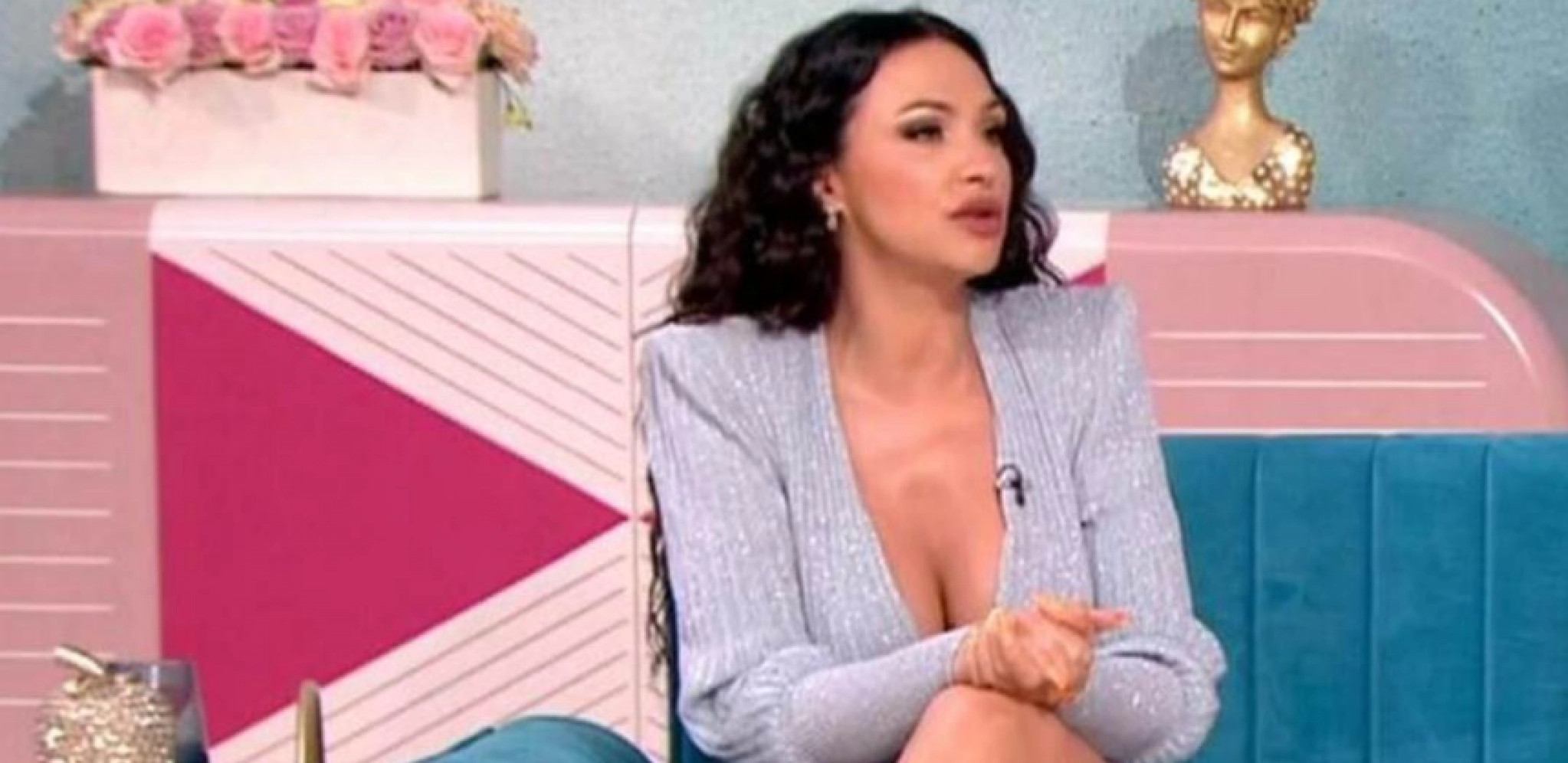 LJUPKA STEVIĆ POPILA ŠAMAR U EMISIJI Pevačica udarila voditeljku, ona joj uzvratila iz sve snage
