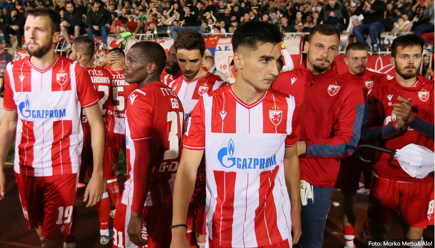 GOTOVO Nakon Zvezde desni bek će igrati u njemačkoj Cvajti!