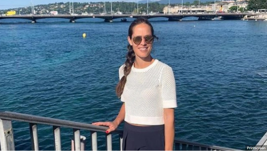 SKINULA SE ANA IVANOVIĆ Zbog njene slike "gore" društvene mreže, muškarcima nije dobro (FOTO)