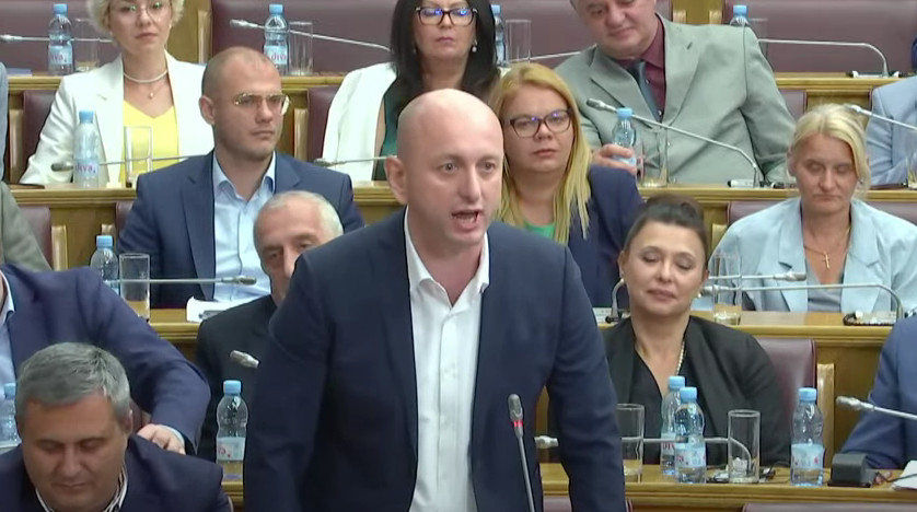 PREMIJERSKI SAT Knežević: Zdravko Krivokapić je Dritana proglasio za svog četvrtog sina pod Ostrogom