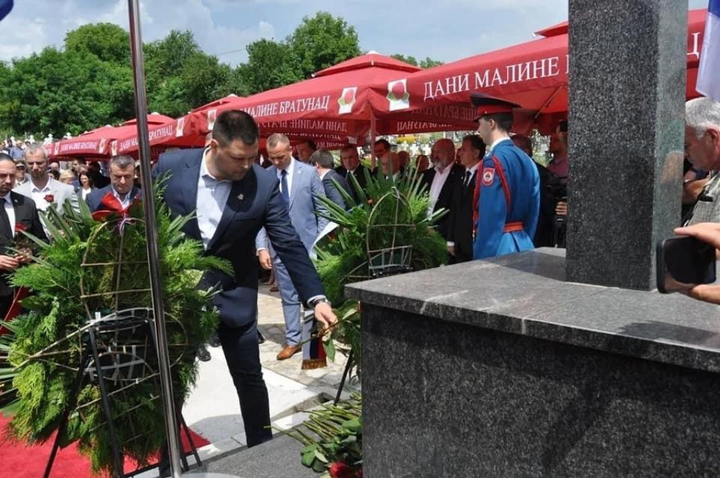 KOVAČEVIĆ U BRATUNCU: Važno je da se zajedno sjećamo i da pamtimo kao narod