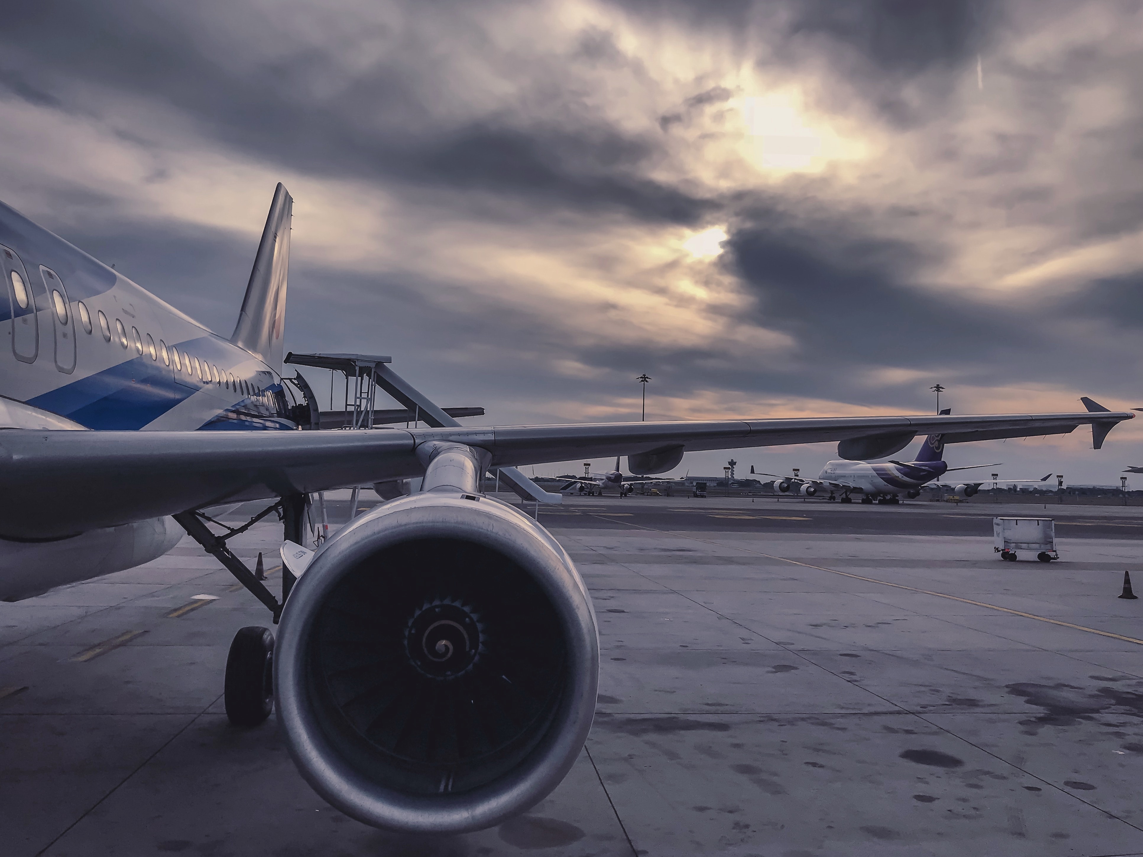 OGROMNI REDOVI Širom Evrope kolaps u avio-saobraćaju