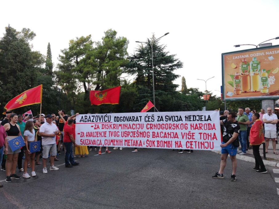 BIJESNE KOMITE U ''OPSADI'' VLADE: Abazoviću odgovaraćeš za svoja nedjela