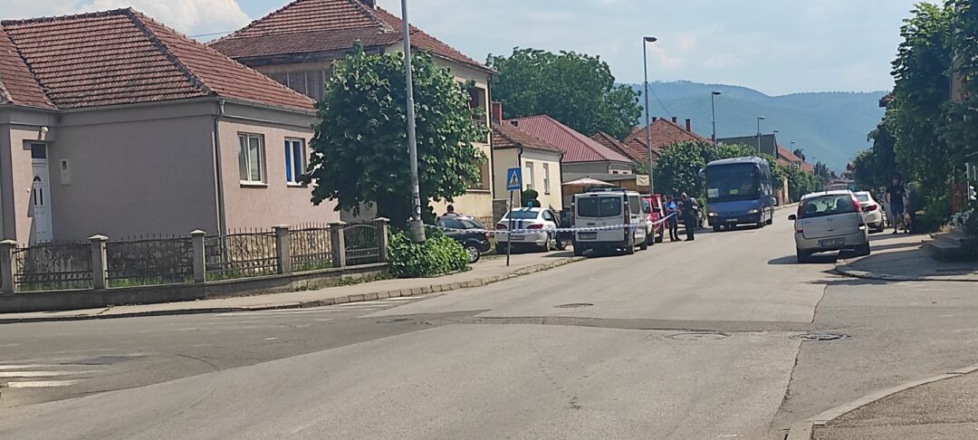 VDT ODLUČILO: Berancu koji je sjekirom nasrnuo na komšinicu zadržavanje do 72 sata