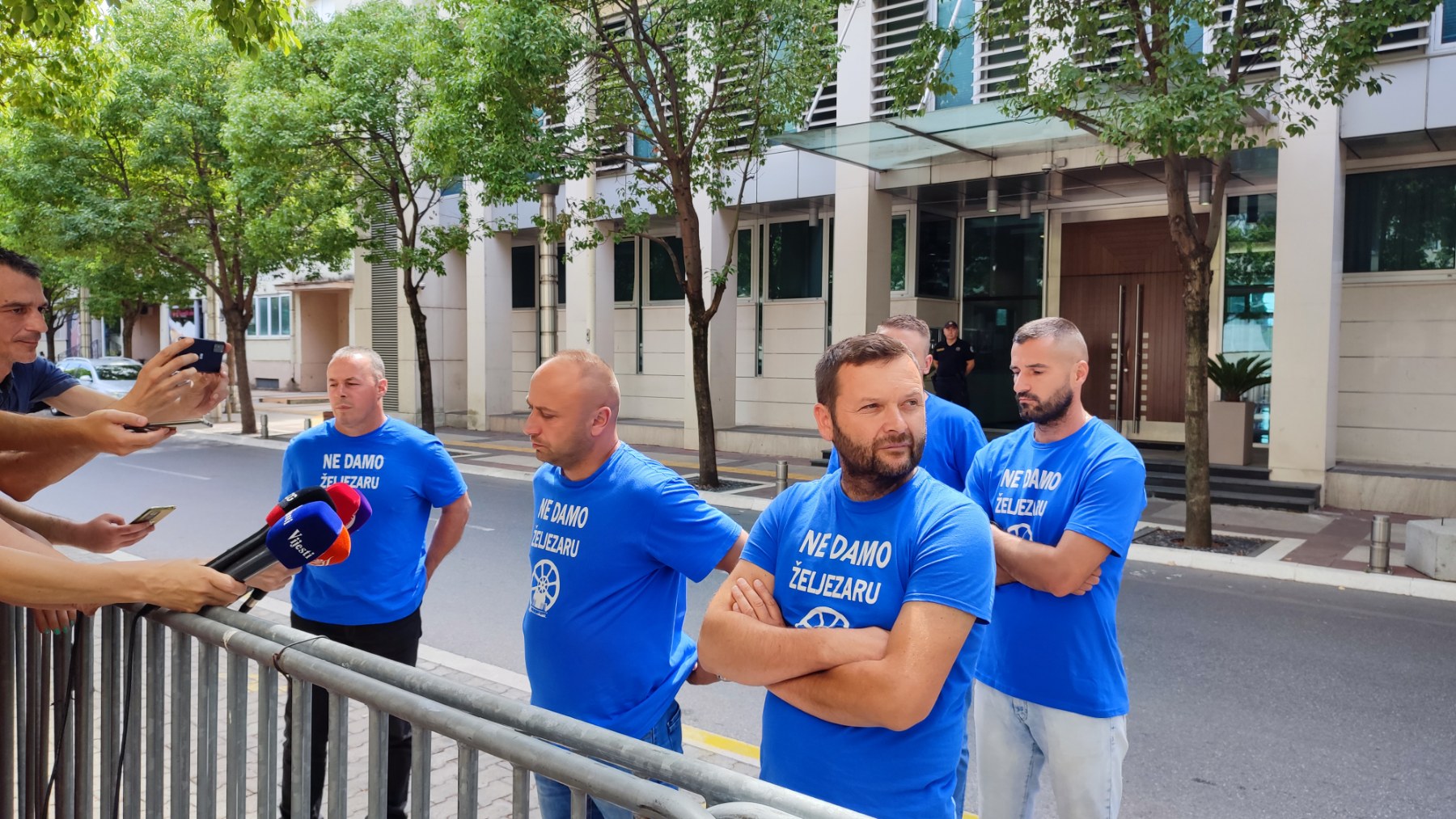 SKUP ''ZA SPAS ŽELJEZARE'' U NEDELJU: Đukanović i Abazović neka dođu da nas podrže