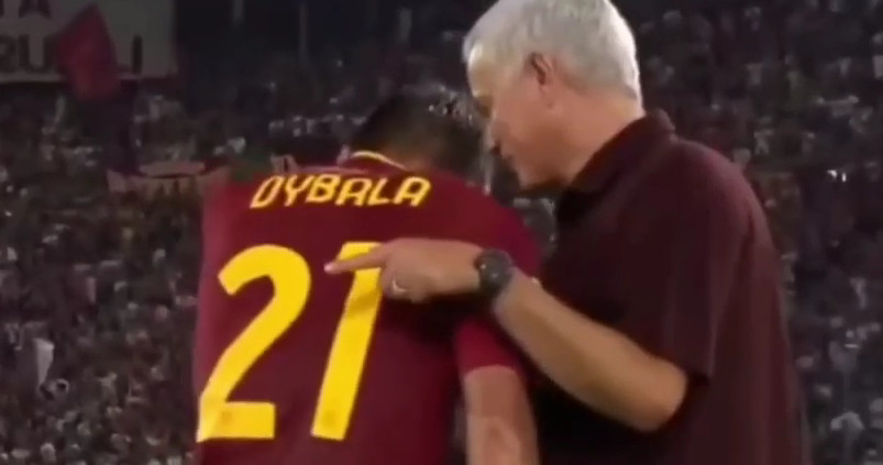 SCENA O KOJOJ BRUJE APENINI Murinjo izveo Dibalu iz igre, a on uradio neočekivanu stvar! (VIDEO)