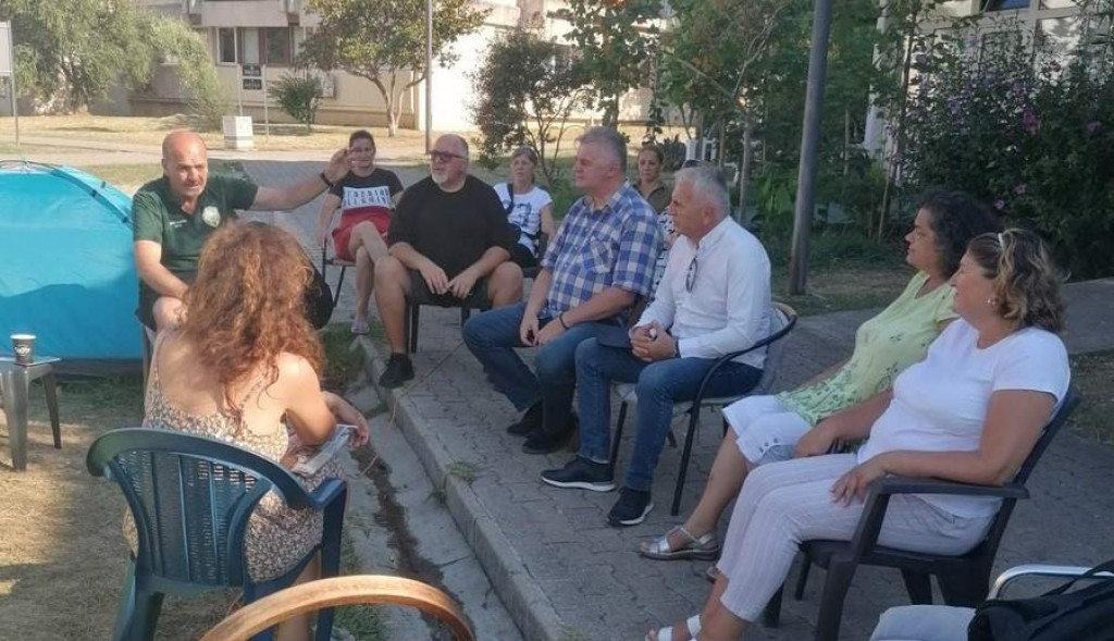 POSLANICI DF-A SA PROSVJETARIMA U BUDVI: Ova situacija je kombinacija poslova bivšeg režima