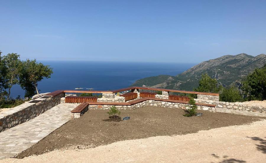 VIDIKOVAC IZNAD BULJARICE Novo odmorište na Paštrovskoj gori