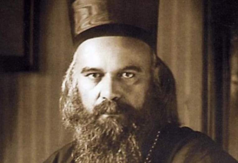 RODITELJI MASOVNO STAVLJAJU DJECI CRVENI KONAC PROTIV UROKA "Činite veliku grešku", upozorio Vladika Nikolaj, evo zbog čega to nikako ne smijete da radite