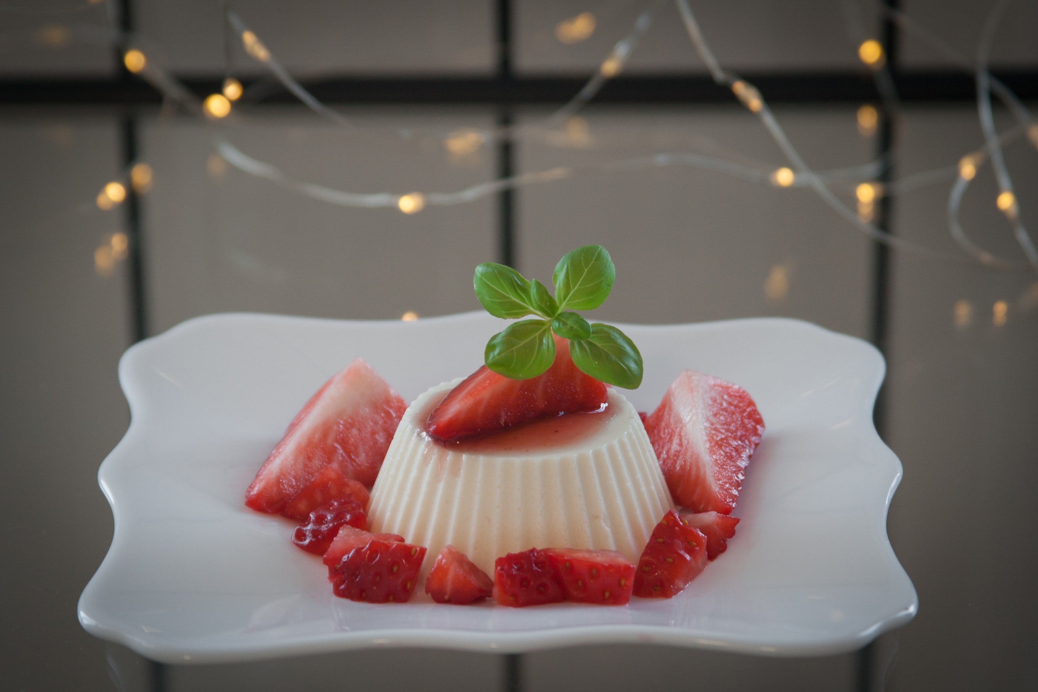 PANAKOTA GOTOVA ZA TREN OKA: Desert koji djeca obožavaju! (RECEPT)