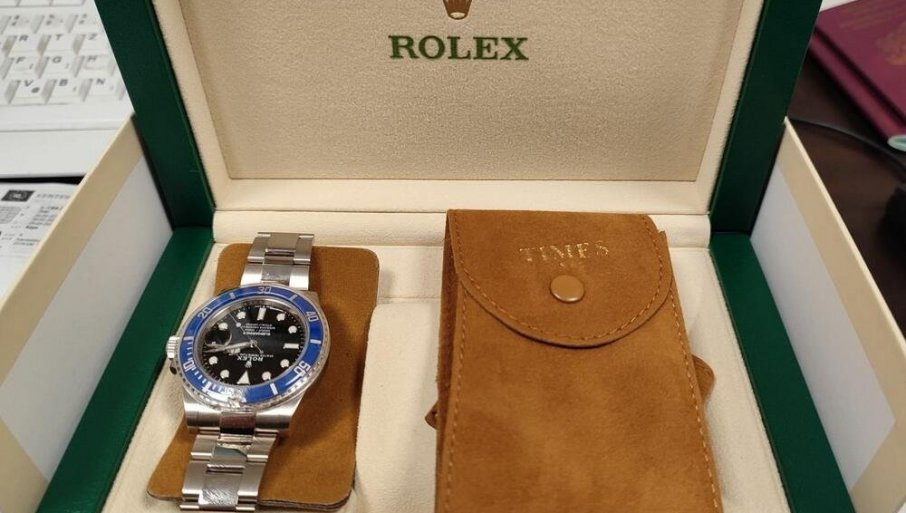 ZAUSTAVLJEN ŠVERC SATOVA: Carinici u "audiju" pronašli "Rolex" i "Tudor" vrijednosti oko 47. 000 dolara (FOTO)