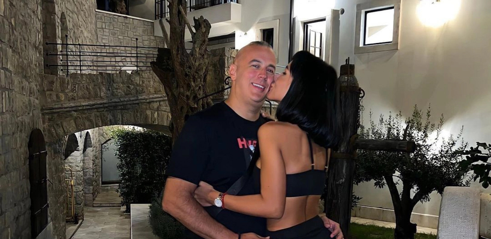 SVE PRŠTI OD LUKSUZA Zavirite u raskošno imanje Aleksandre i Pece (FOTO)