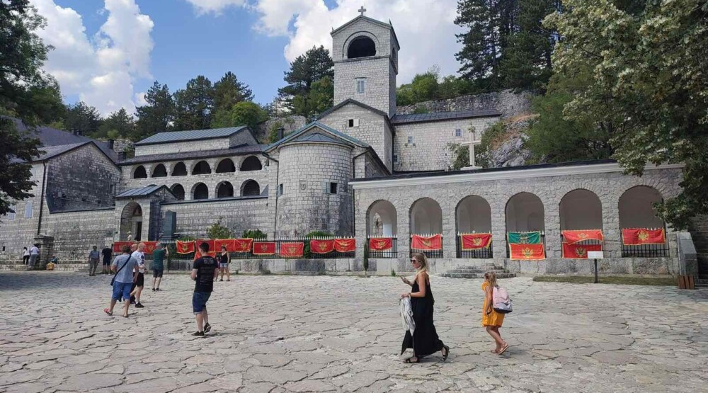 MINISTARSTVO: Identifikovane osobe koje su učestvovale u incidentu na Cetinju