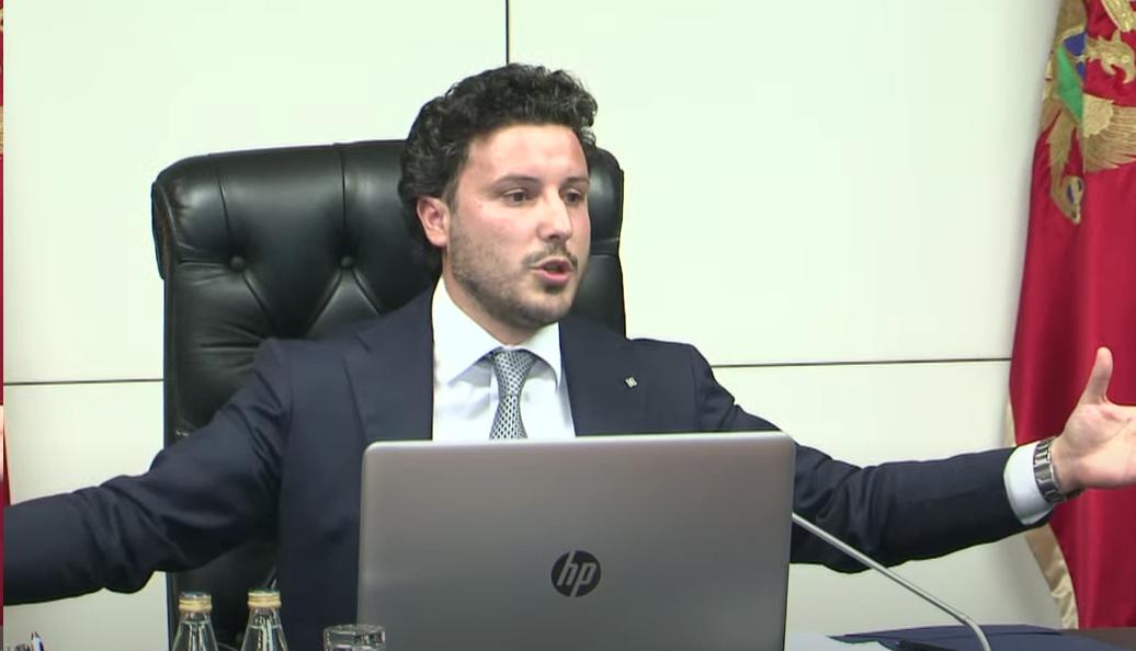 ABAZOVIĆ REKAO ONO ŠTO MISLI CIJELI REGION: Potpisivanje Temeljnog ugovora sa SPC dobilo MNOGO veće obrise nego sa drugim vjerskim zajednicama