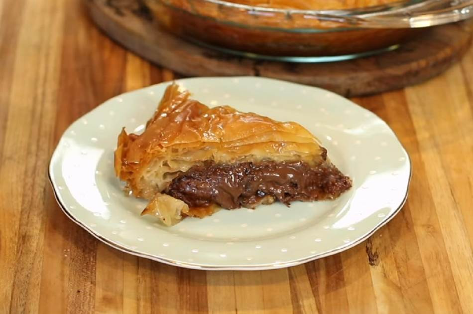 BAKLAVA SA ČOKOLADOM I ORASIMA: Puna sočnog fila, a uz jedan trik upiće sav sirup