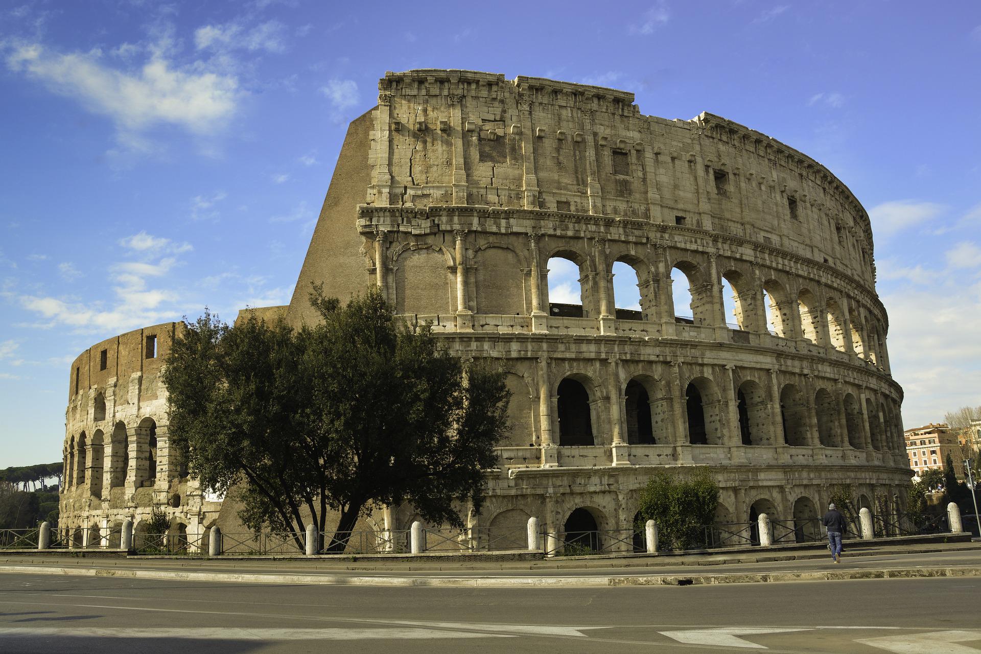 ITALIJANI U PANICI Čeka ih užasan scenario, prijeti opasnost od ZATVARANJA!