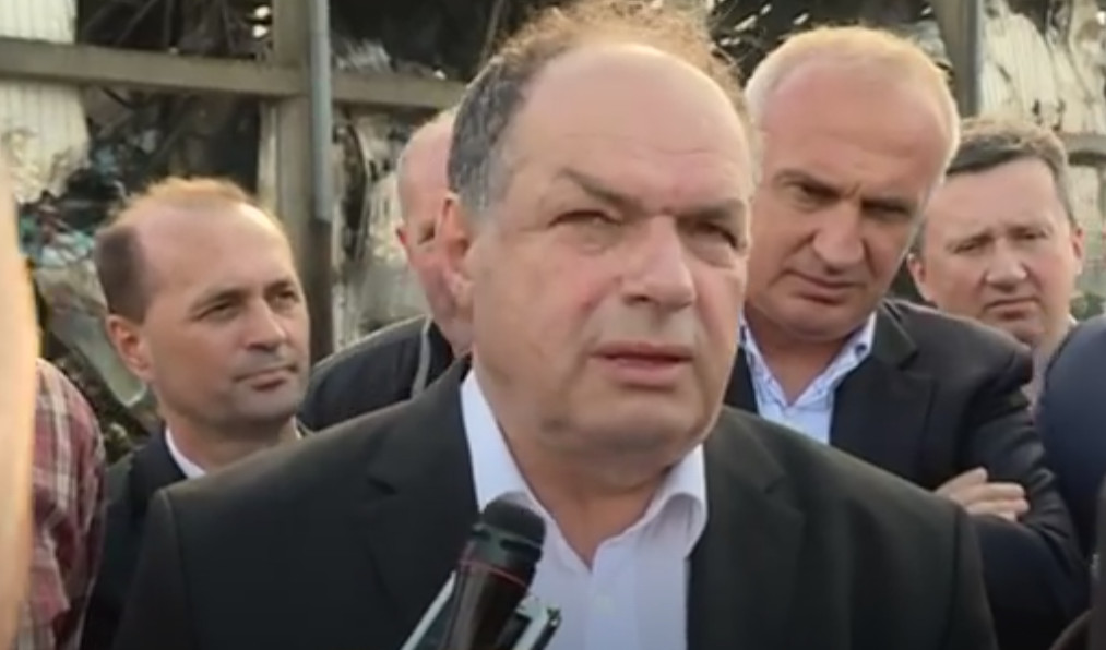 OSUMNJIČEN ZA UGROŽAVANJE SIGURNOSTI Zaposleni prijavili direktora Hilmiju Francu