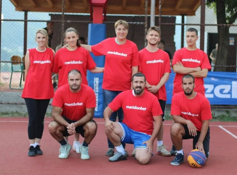 ZA PORODICU DELIĆ Održan memorijalni humanitarni turnir u basketu