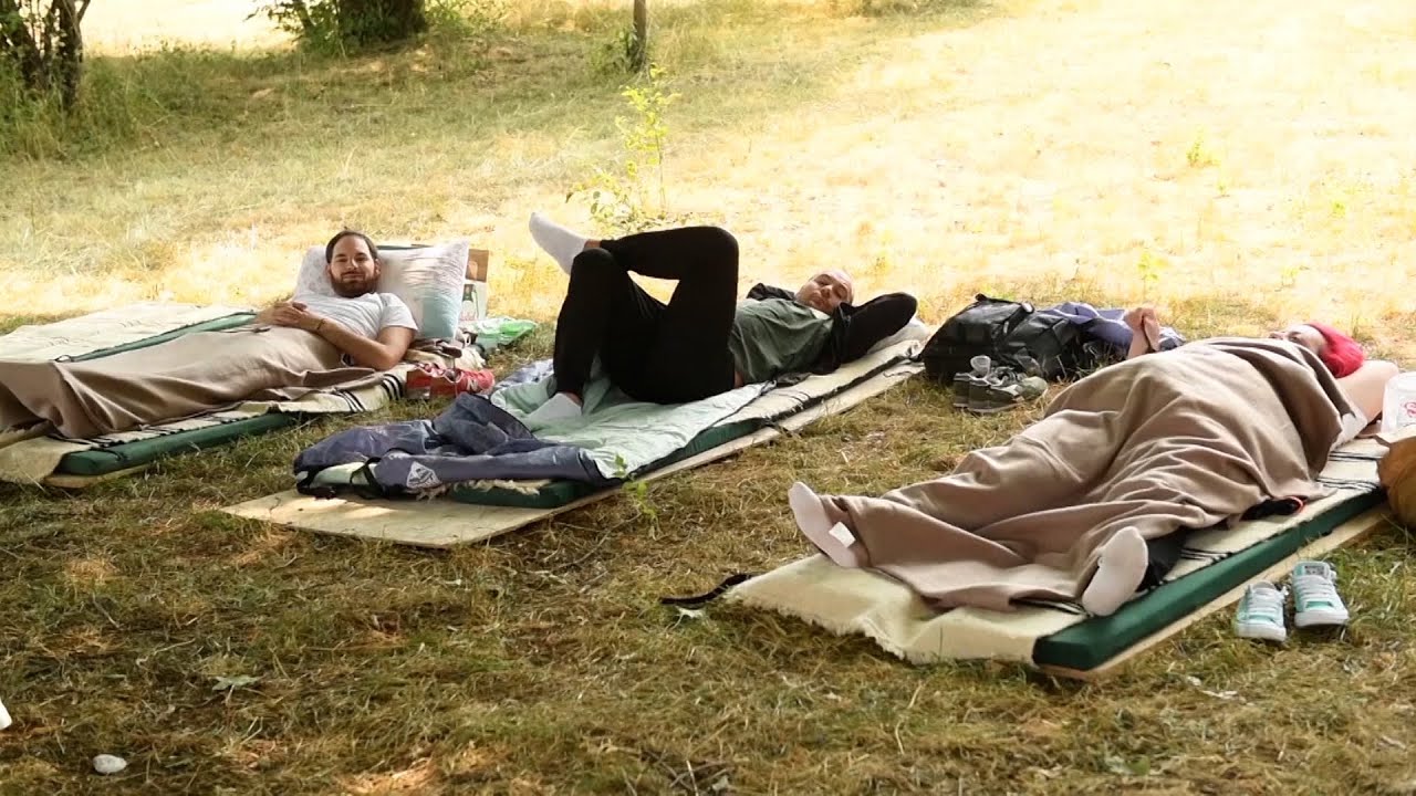 NAJBOLJI OD NAJBOLJIH Dvojica u finalu takmičenja u izležavanju!