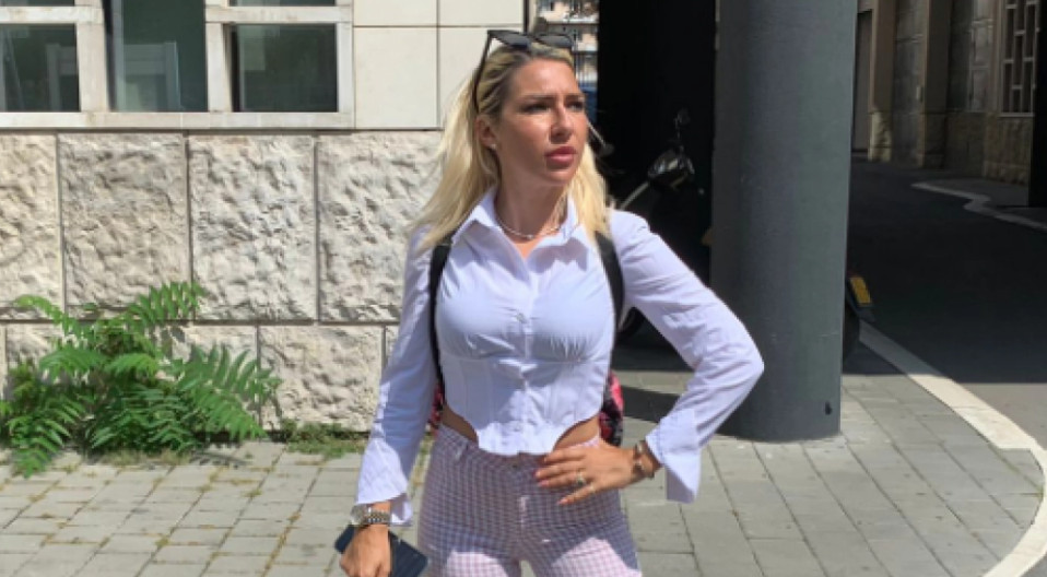 UČILA SAM OD NAJBOLJIH Jovana Jeremić pokazala roditelje javnosti i poslala poruku