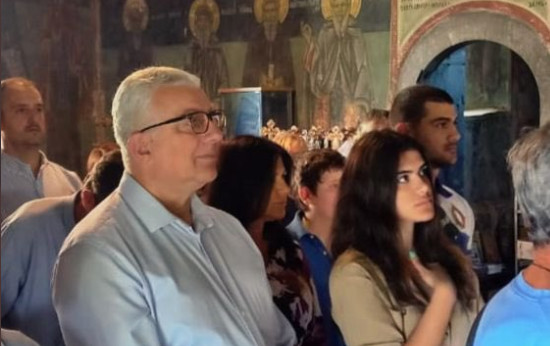 MANDIĆ PRISUSTVOVAO LITURGIJI U MANASTIRU MORAČA Drevna nemanjićka svetinja slavi 770. godina, na svojoj slavi okuplja mnoge