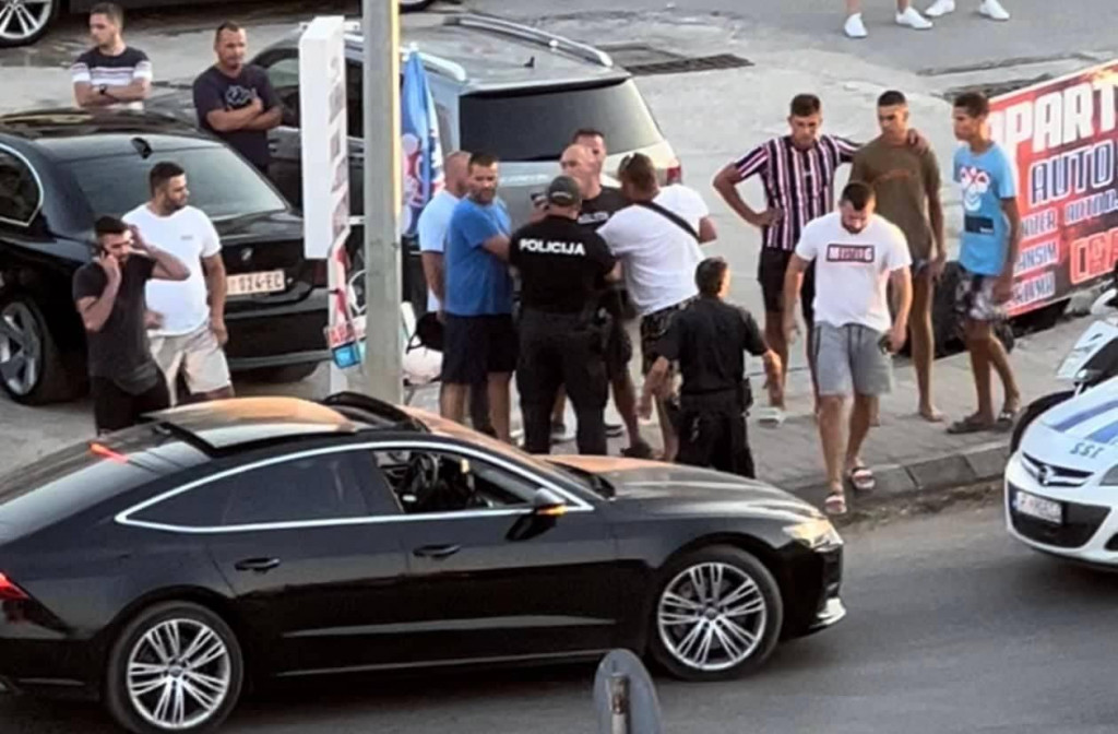 TUČA U CENTRU ULCINJA: Napadnuti policijski službenici, privedeno nekoliko osoba