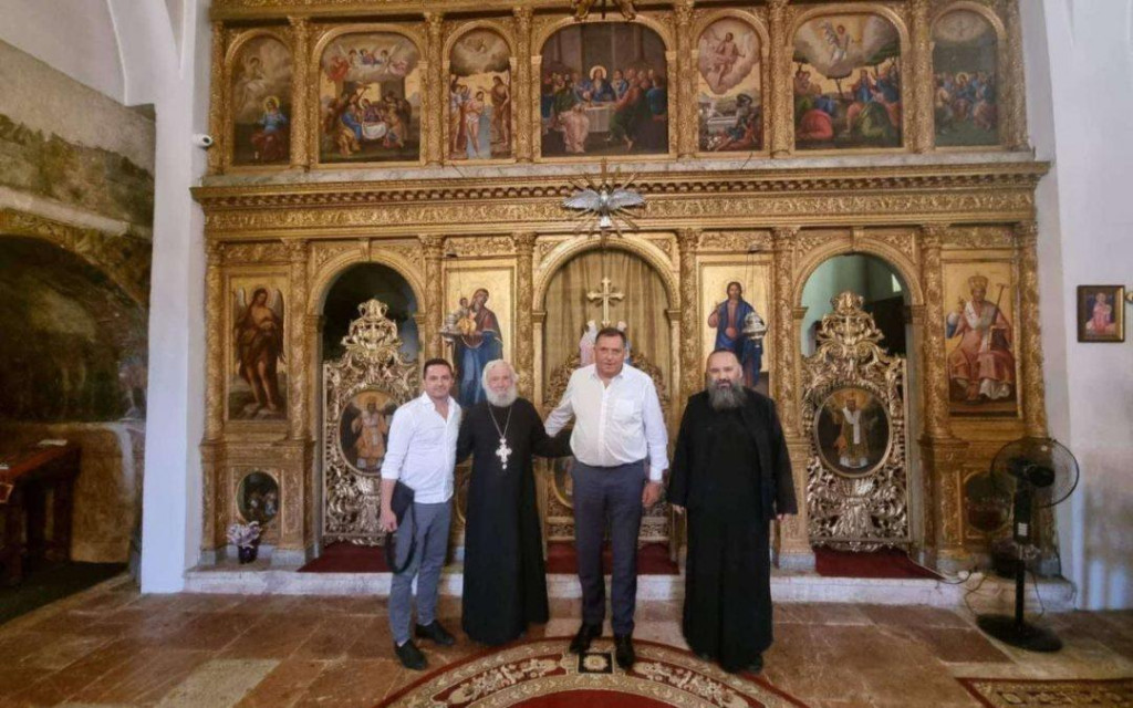 MITROPOLIJA: Dodik posjetio hramove MCP