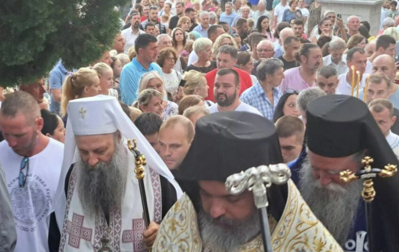 Patrijarh Porfirije predvodio litiju u Herceg Novom (VIDEO)