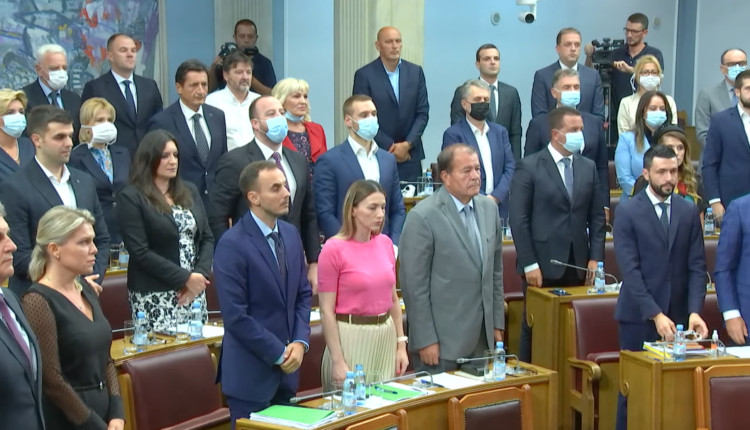 POSLANICI GLASALI: Zakoni o opštini Zeta su u skladu sa Ustavom; DF BIO PROTIV!