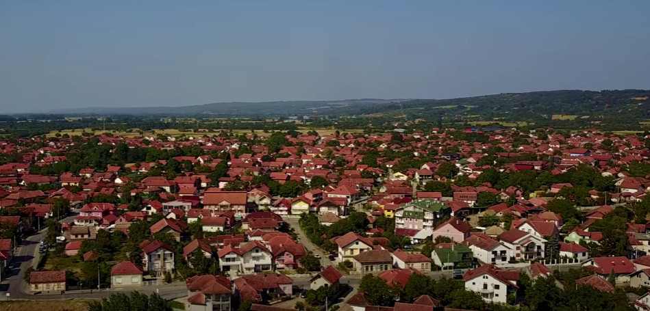 HOROR u Svilajncu: Muškarac (33) razvalio vrata, pa SILOVAO i pretukao komšinicu (78)