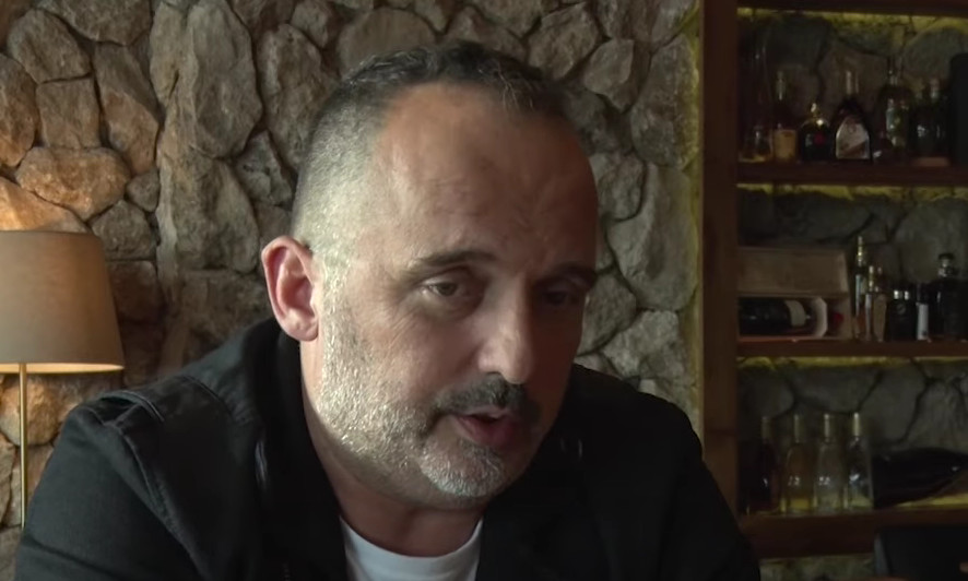 NISTE PLATILI KONCERT, NEMA HITOVA! Skandalozno obraćanje Tonija Cetinskog publici!