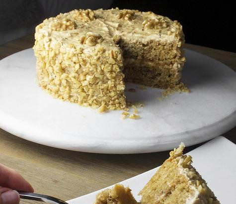 POMALO ZABORAVLJENA POSLASTICA Recept za starinsku tortu sa orasima