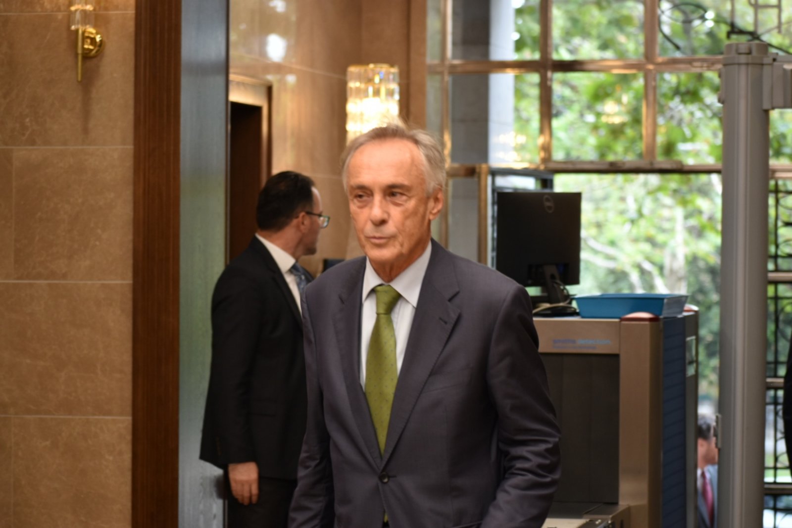 LEKIĆ: Pokušaj spašavanja Mila Đukanovića