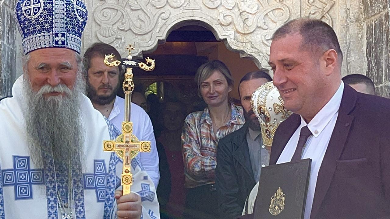 Mitropolit Joanikije uručio zahvalnice za dobročinstvo i nesebičnost