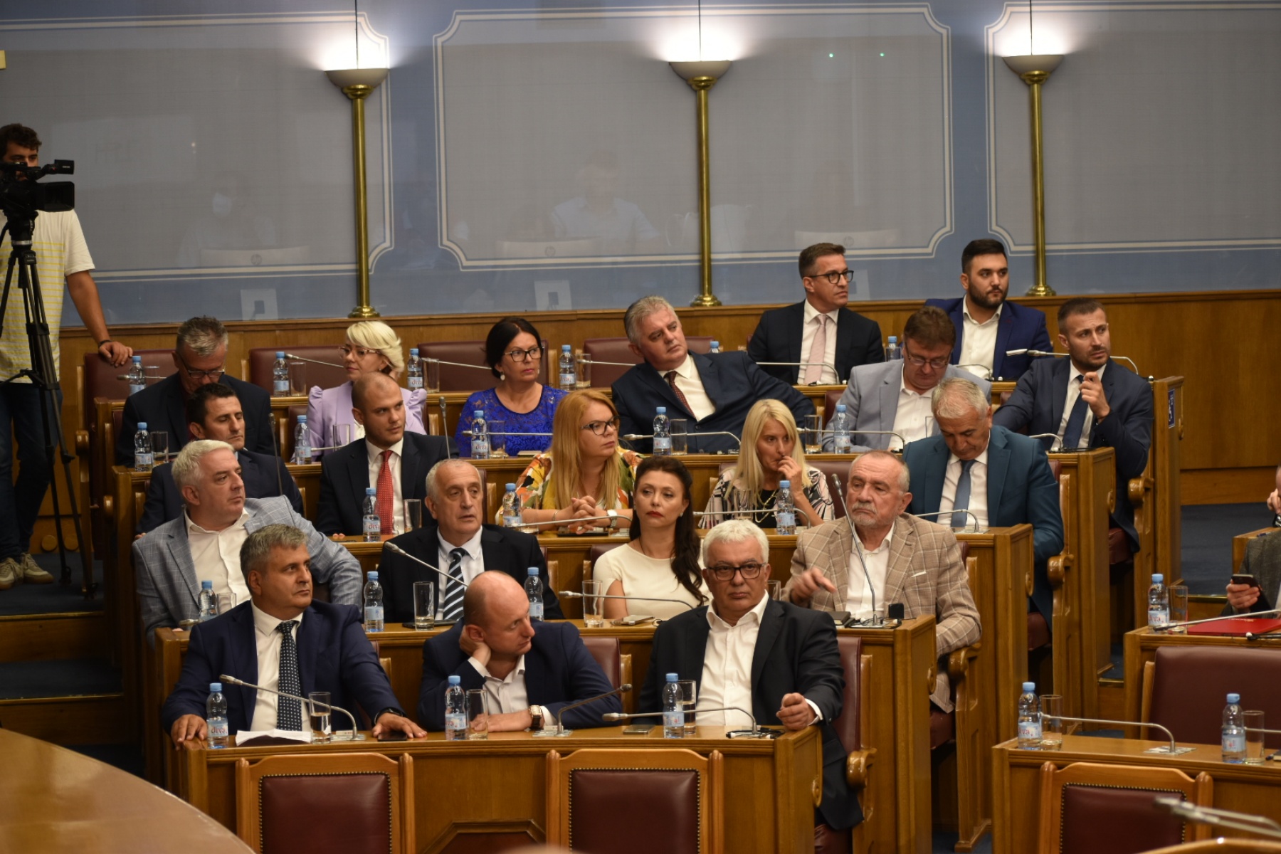 OGLASILI SE IZ DF-A: Predsjednika koji je prekršio Ustav treba SMIJENITI!
