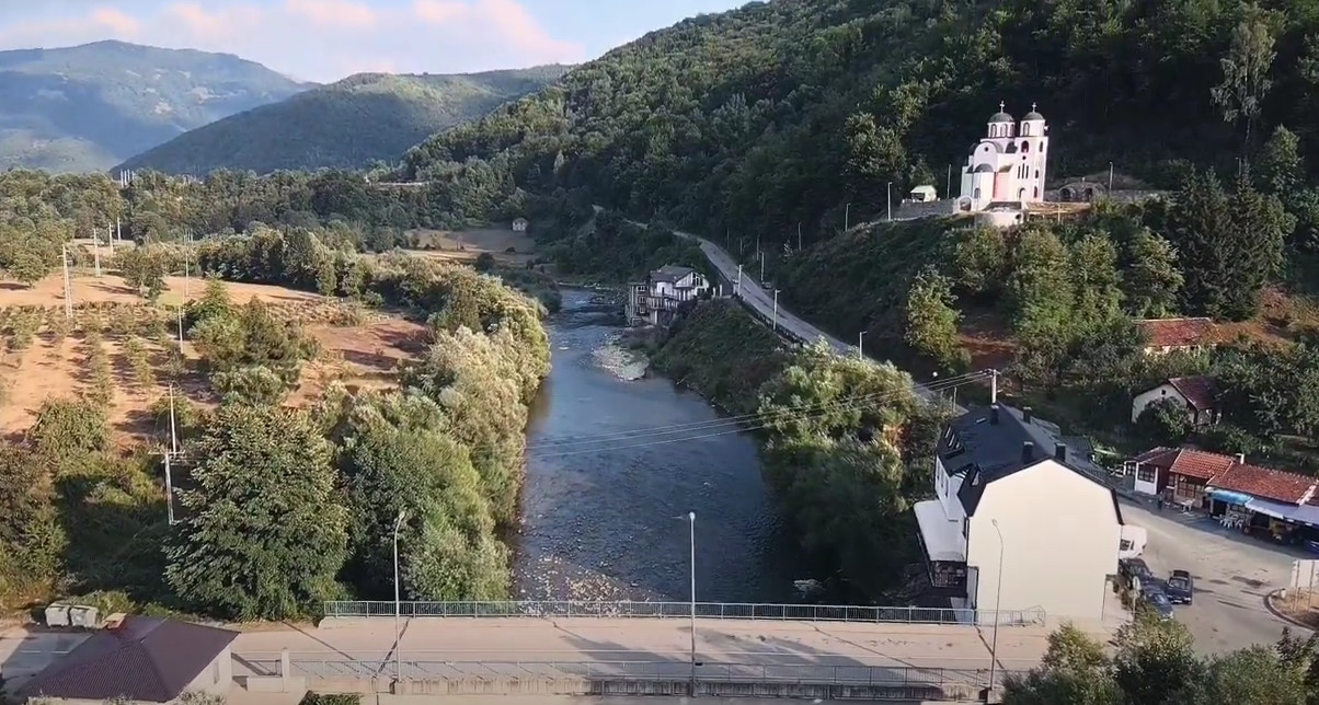 DF poziva ministra da riješi problem prevoza đaka iz Murina