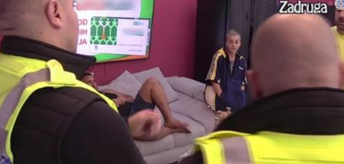 SUKOB ZADRUGARA U JUTARNJIM ČASOVIMA! Obezbjeđenje hitno uletjelo u Bijelu kuću, opšti haos!
