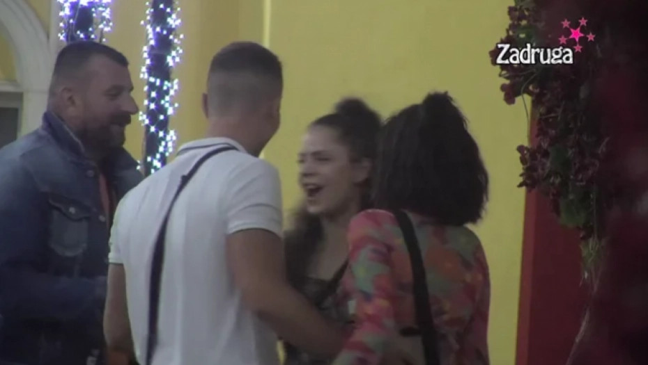 NIŠTA OD OBEĆANE TROJKE Tamara odbila Danijela, Miljan došao da im pomogne i doveo nju