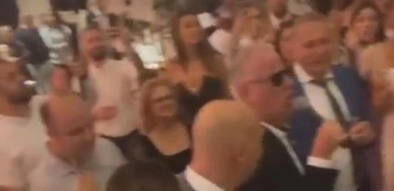 POBJEDNICA ZADRUGE NA SVADBI ŠABANOVOG SINA Saša Matić joj pjeva na uvce, ona snima, a evo i ko joj je pravio društvo (FOTO)