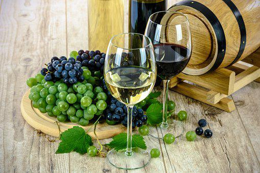 ŠTA VINO KOJE PIJETE GOVORI O VAMA? Otkrijte kom vinskom tipu ličnosti pripadate!