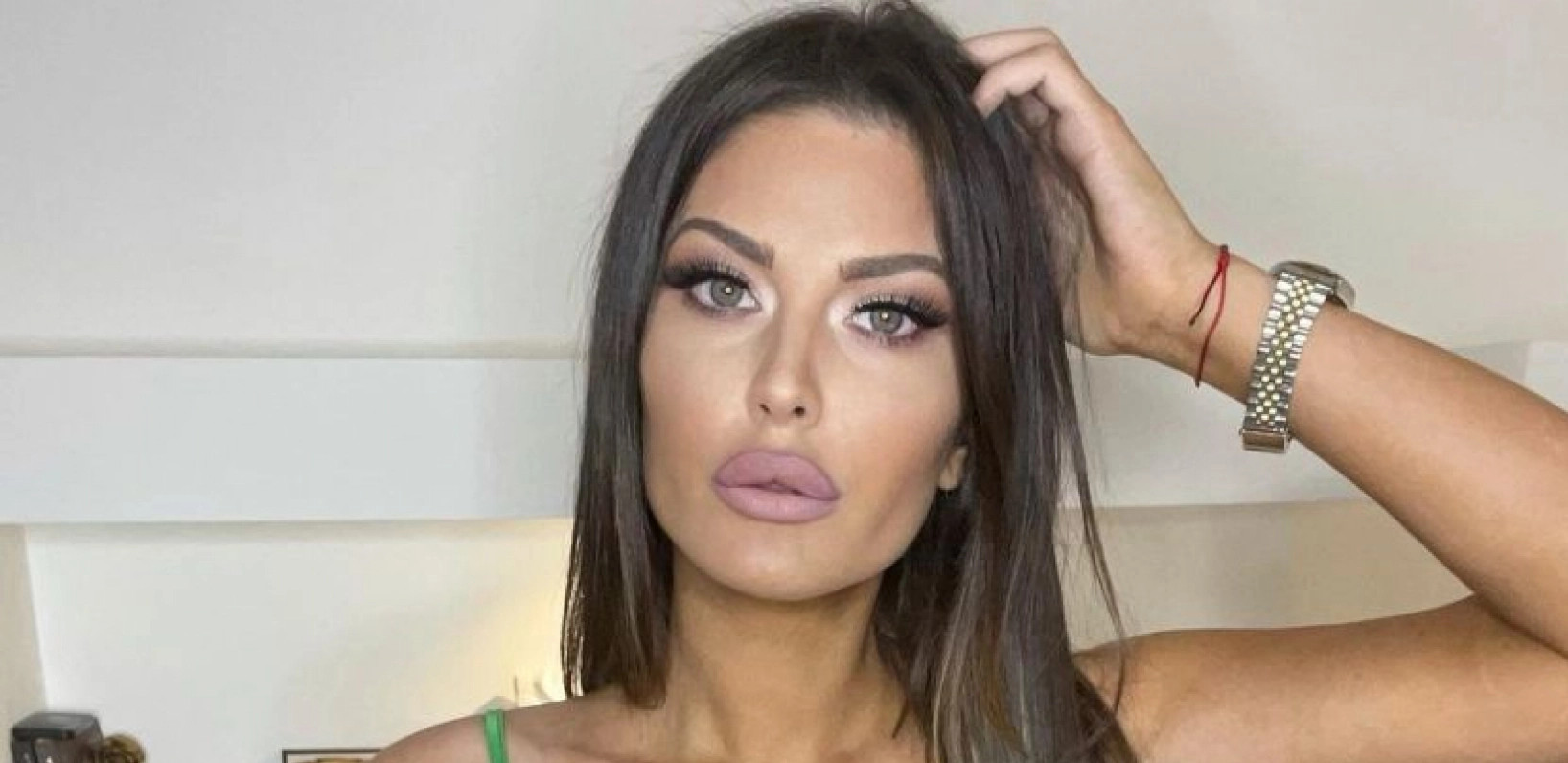 VODITELJKA ZAPALILA DRUŠTVENE MREŽE Ana Radulović ostavila bez daha kada se pojavila u ovoj kombinaciji (FOTO)