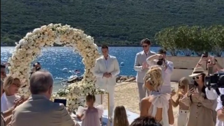 SVADBA ĐOKOVIĆA SE DANAS NASTAVLJA NA PLAŽI Venčanje iz bajke, na mestu iz snova