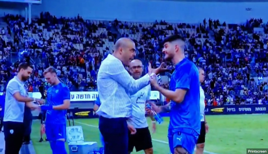 SKANDAL Trener ošamario igrača, pa onda tvrdio da ga je pomilovao (VIDEO)