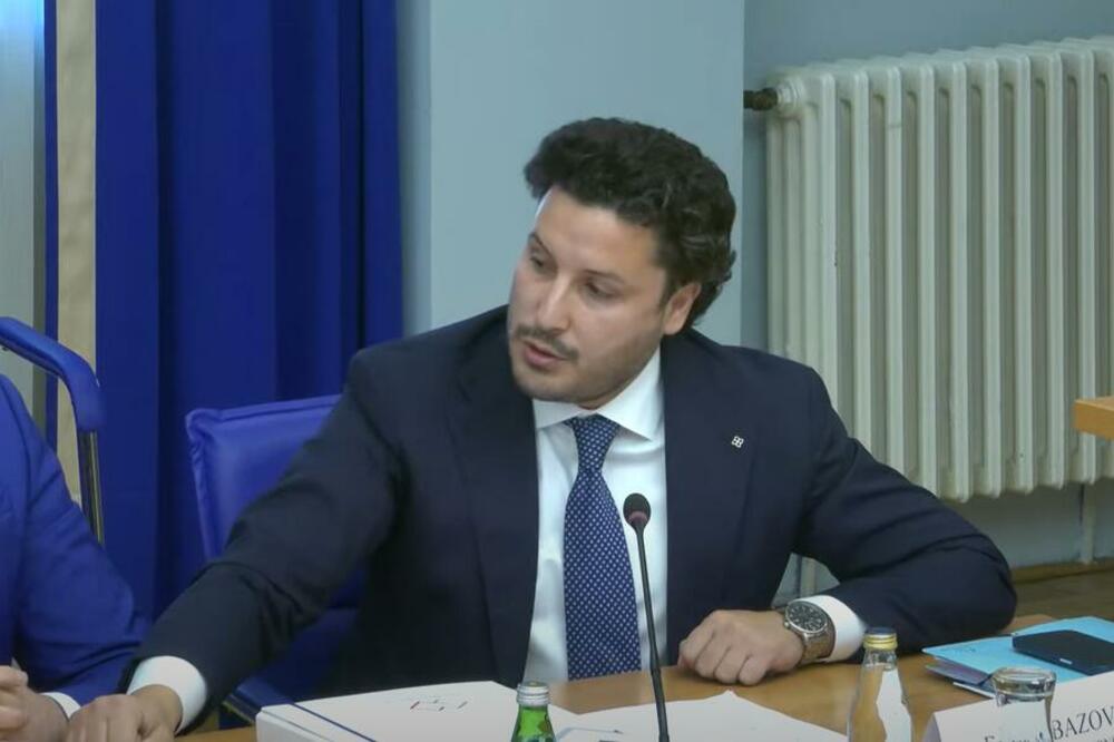 ABAZOVIĆ NAPRAVIO POMETNJU NA SJEDNICI: 'Ubović i Lazović šverciju cigarete i kokain'