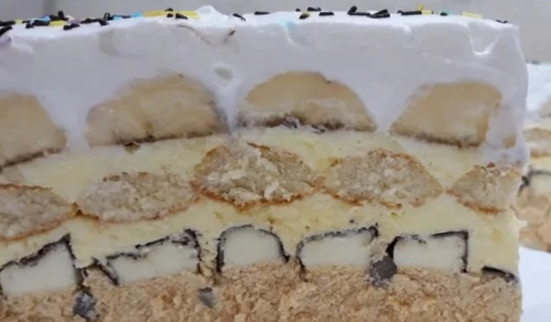 VELIČANSTVENA KREMASTA POSLASTICA Torta "San snova", ukus koji pomera granice zadovoljstva