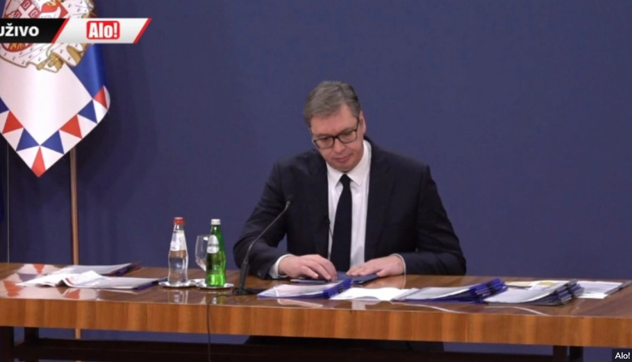 Vučić: "Dao sam sve od sebe da sačuvam Srbiju, predaja nije opcija"