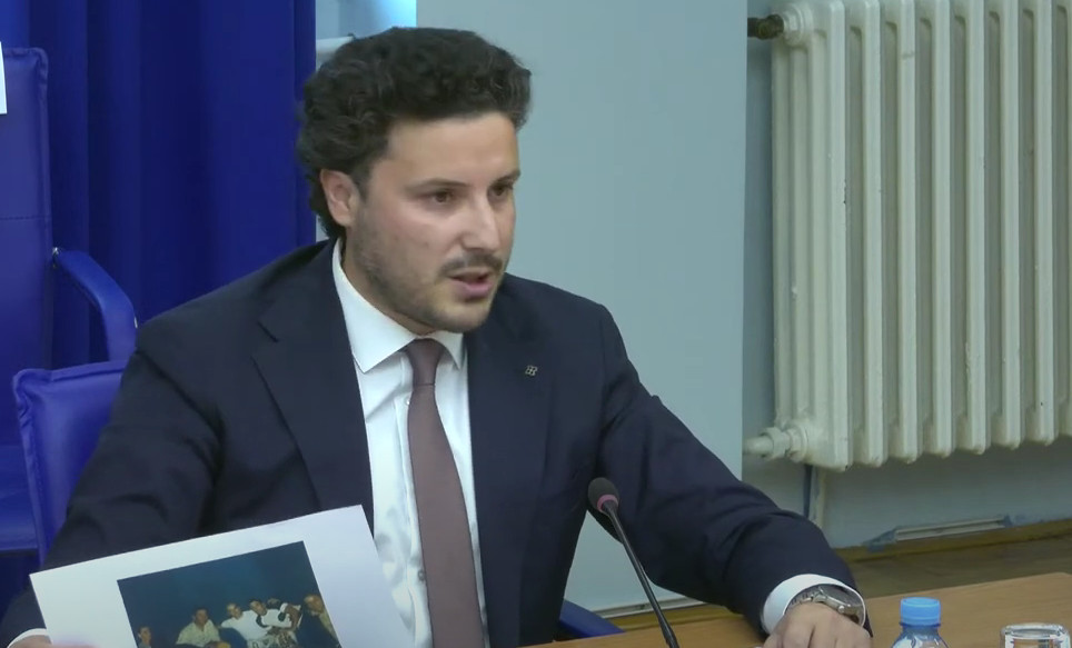 Uprava policije nezvanično demantovala navode da je Abazović napadnut
